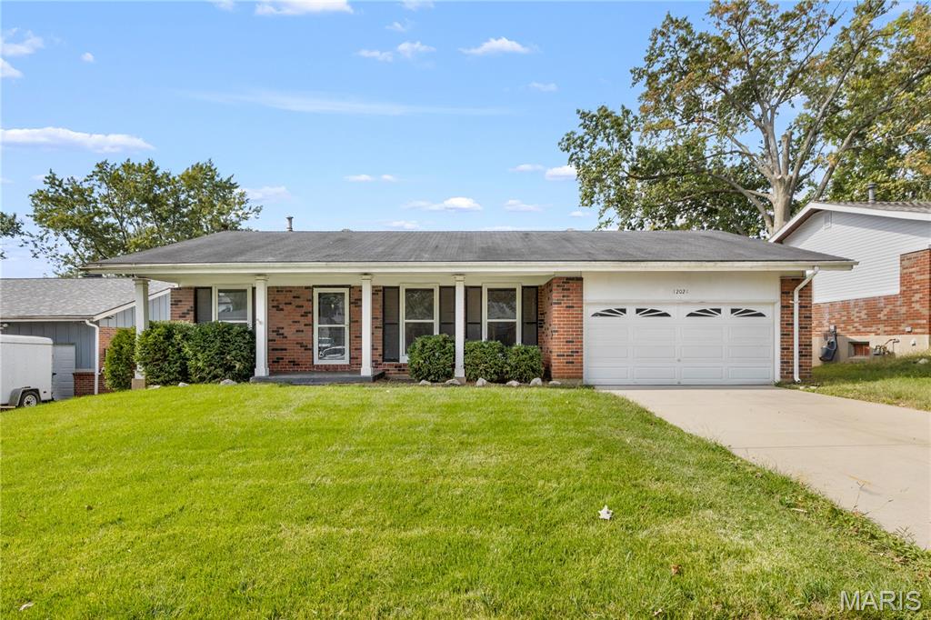 Photo of 12021 Cato Drive Florissant MO 63033