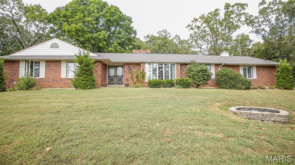 Photo of 12901 Mohawk Drive De Soto MO 63023