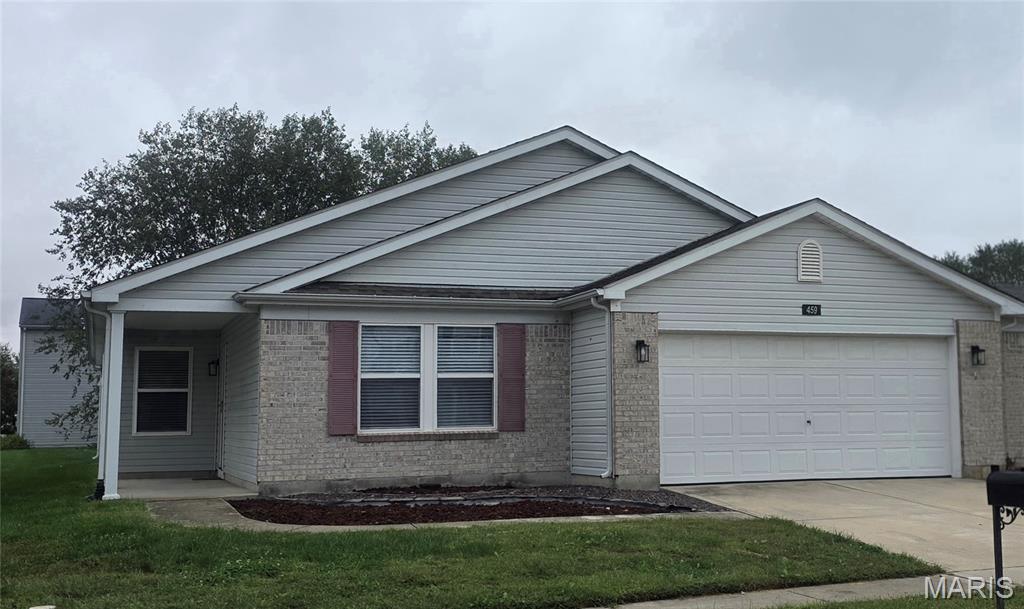 Photo of 459 Falling Leaf Way Mascoutah IL 62258