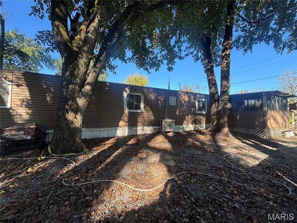 Photo of 2009 Irwin Street Hannibal MO 63401
