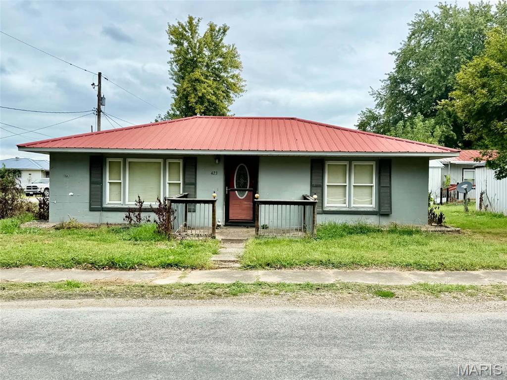 Photo of 423 Water Street S Hamburg IL 62045
