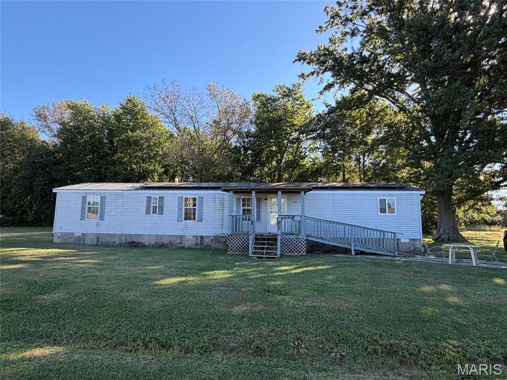 Photo of 324 S Main Street St Elmo IL 62458
