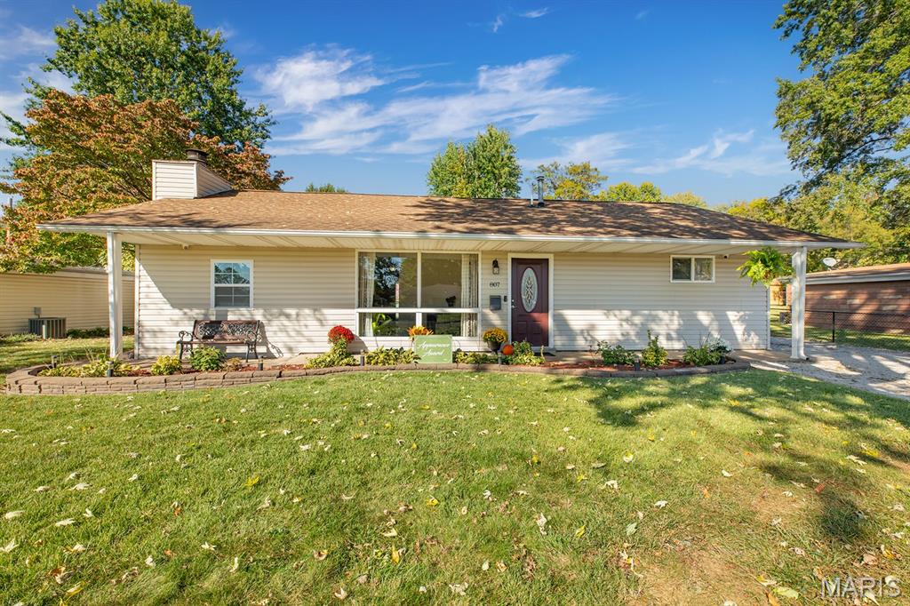 Photo of 807 Amherst Drive East Alton IL 62024