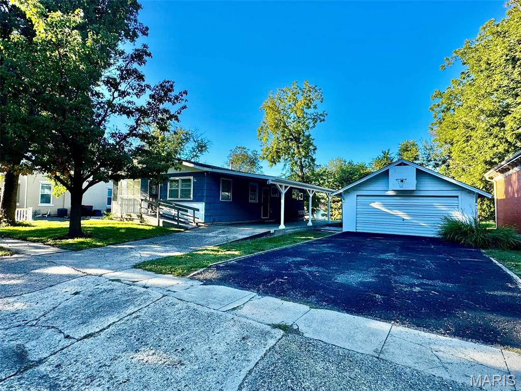 Photo of 218 W Jefferson Street Palmyra MO 63461
