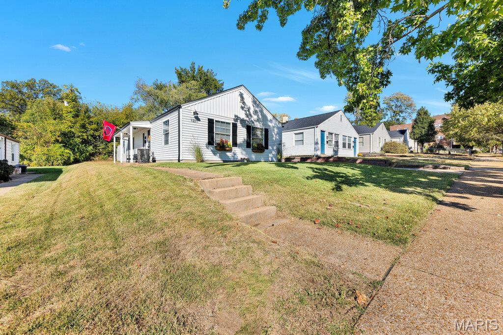 Photo of 1221 Louisville Avenue St Louis MO 63139