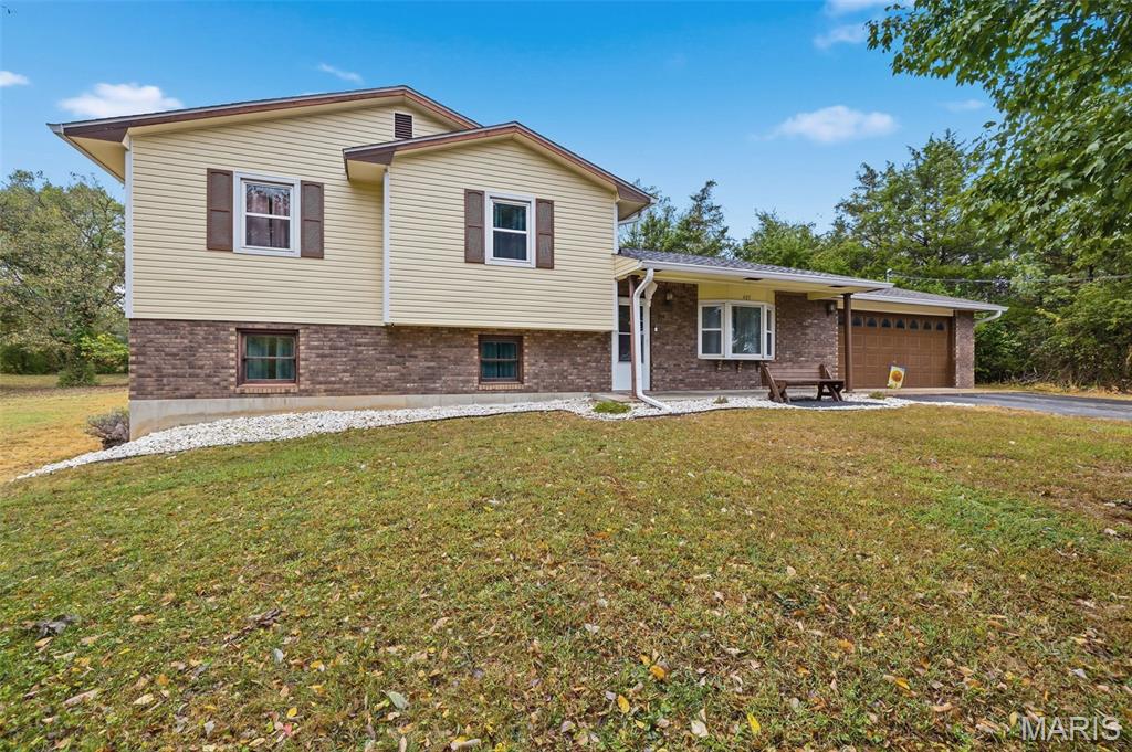 Photo of 405 Chadrick Drive Desloge MO 63601