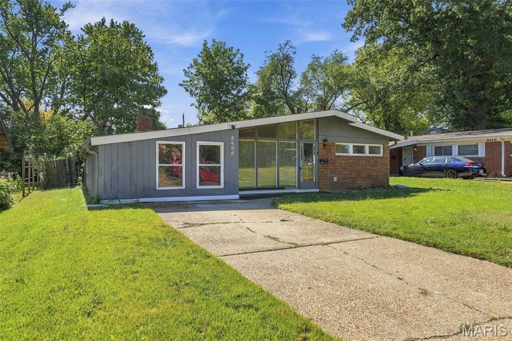 Photo of 8408 Chalons Court Berkeley MO 63134