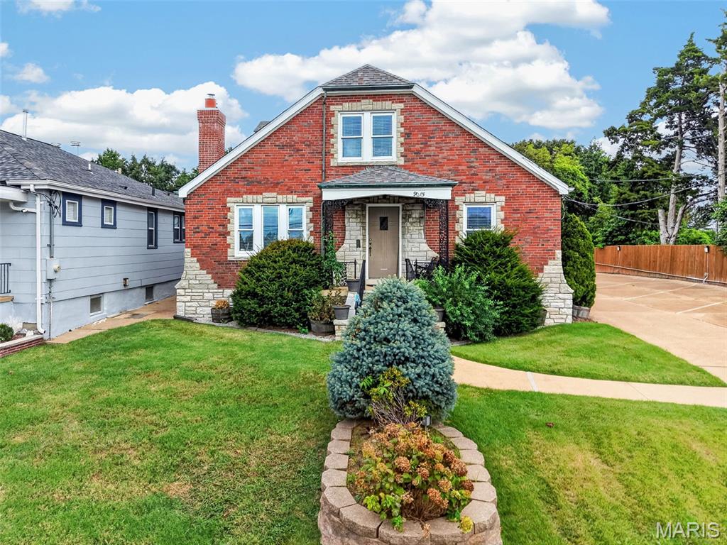 Photo of 9015 Gravois Road Affton MO 63123