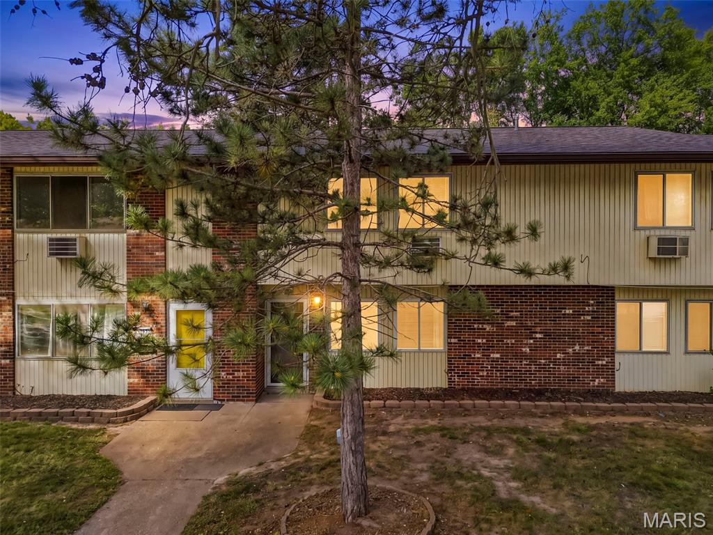 Photo of 7639 Hazelcrest Drive Hazelwood MO 63042