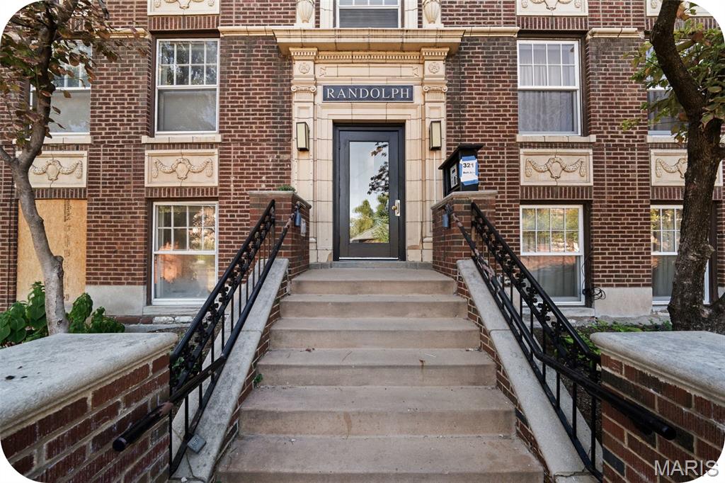 Photo of 321 Belt Avenue #401 St Louis MO 63112