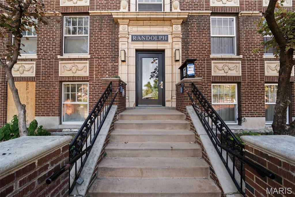 Photo of 321 Belt Avenue #401 St Louis MO 63112