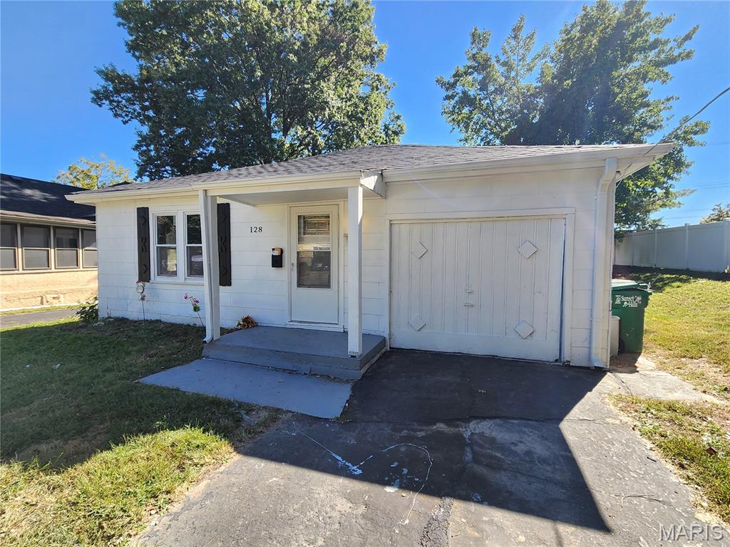 Photo of 128 Deane Court St Louis MO 63127