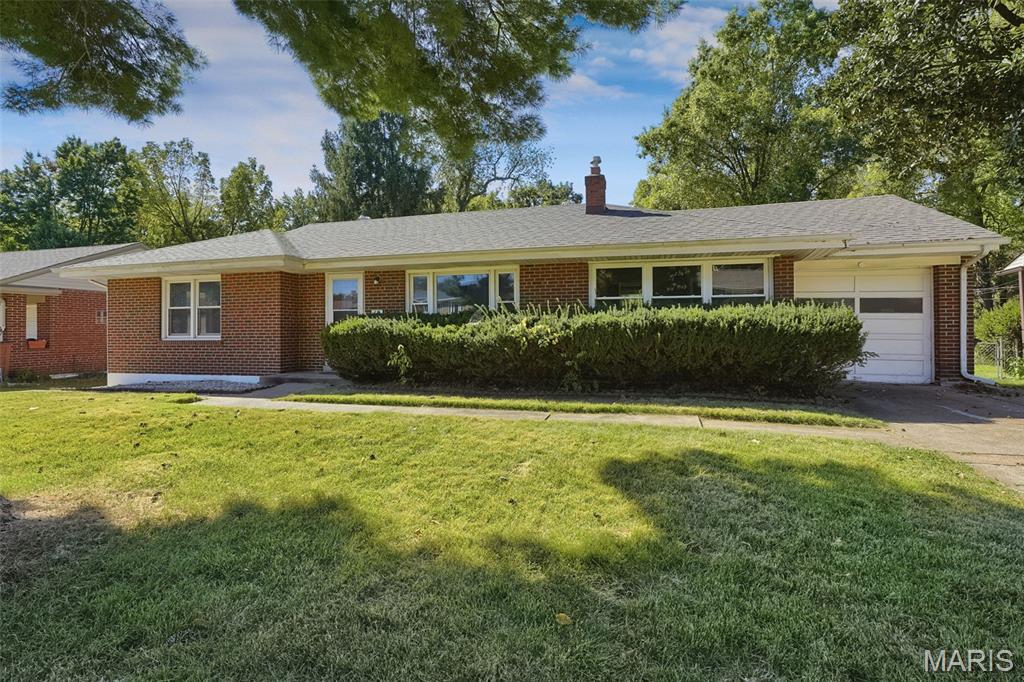 Photo of 67 S Floridale Drive St Louis MO 63135