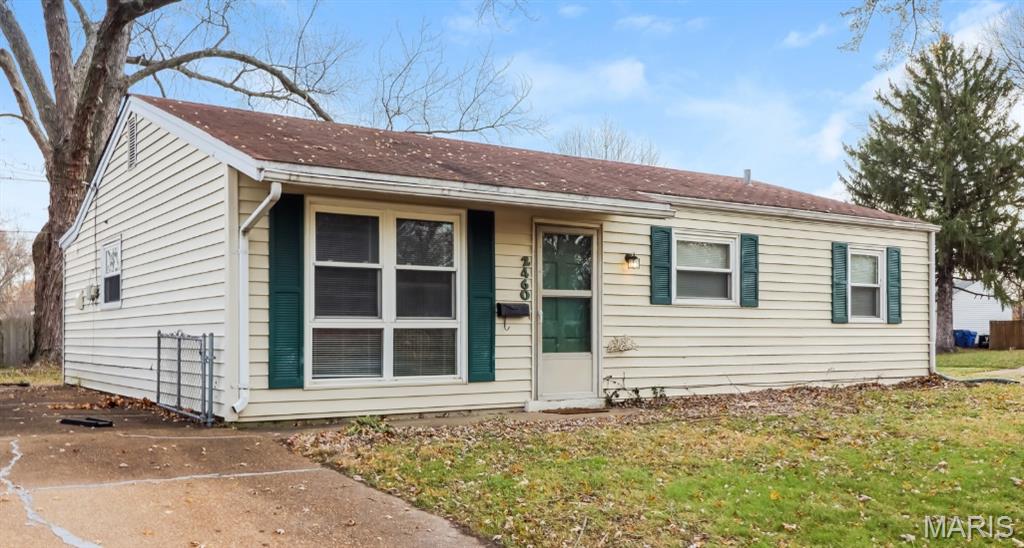 Photo of 2460 Grants Parkway Florissant MO 63031