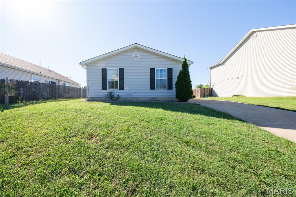 Photo of 513 S 1st Street Pacific MO 63069