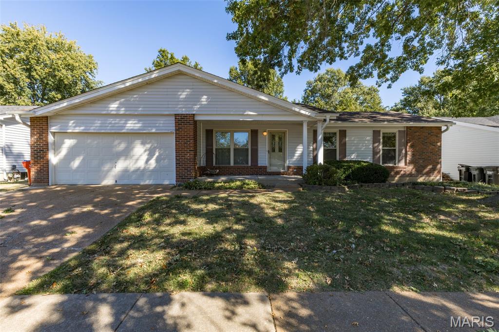 Photo of 4227 Meadowgreen Trails Drive St Louis MO 63129