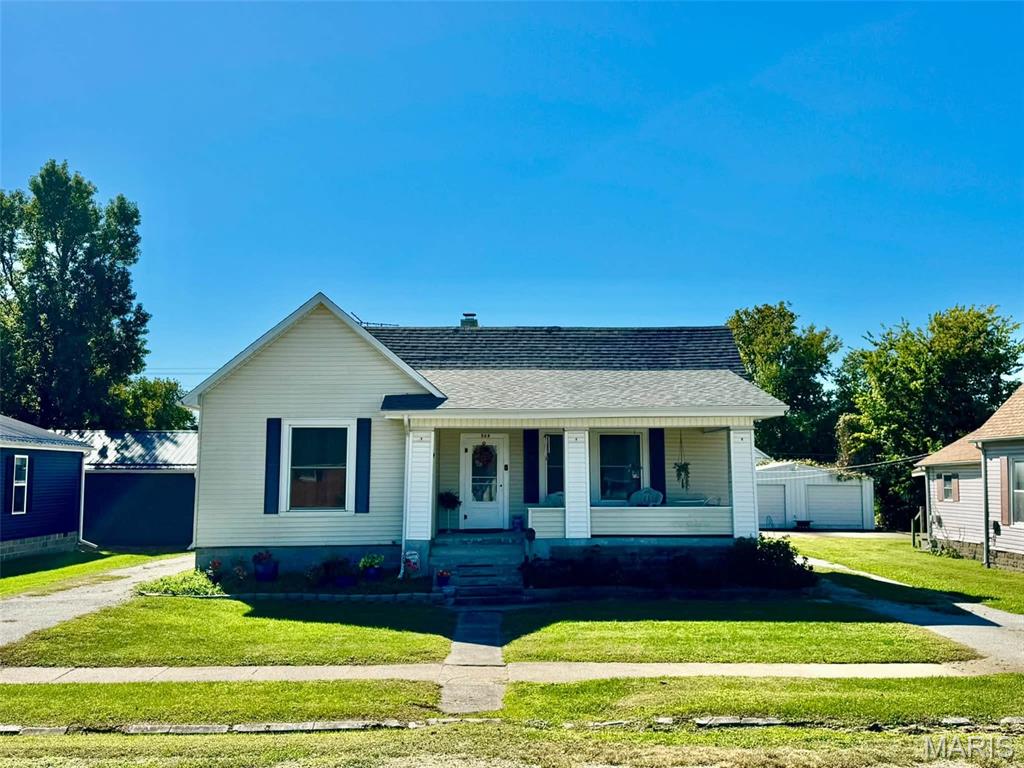 Photo of 209 E Walnut Shelbina MO 63468