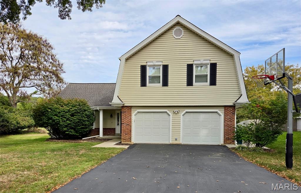 Photo of 15056 Isleview Drive Chesterfield MO 63017