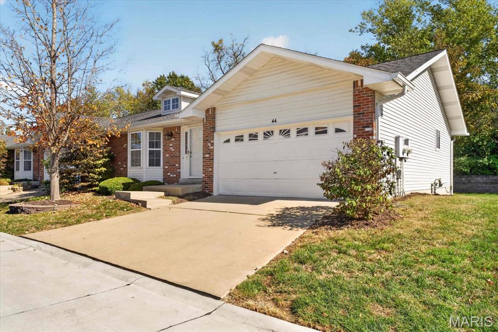 Photo of 44 Rue De Paix #41 Lake St Louis MO 63367