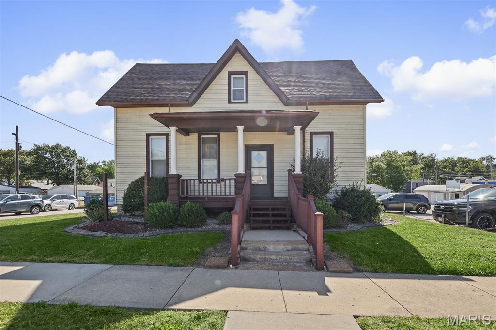 Photo of 722 Broadway Highland IL 62249
