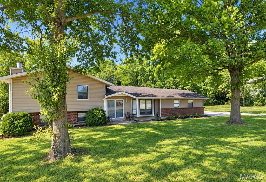 Photo of 111 Valvero Drive St Charles MO 63304