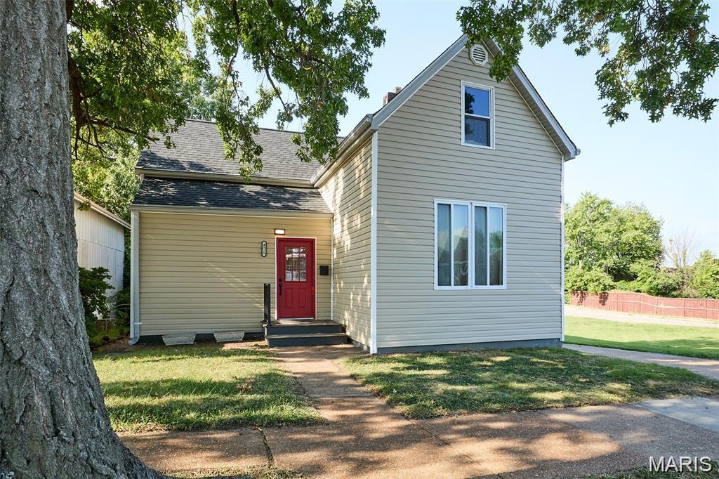 Photo of 4528 Tholozan Avenue St Louis MO 63116