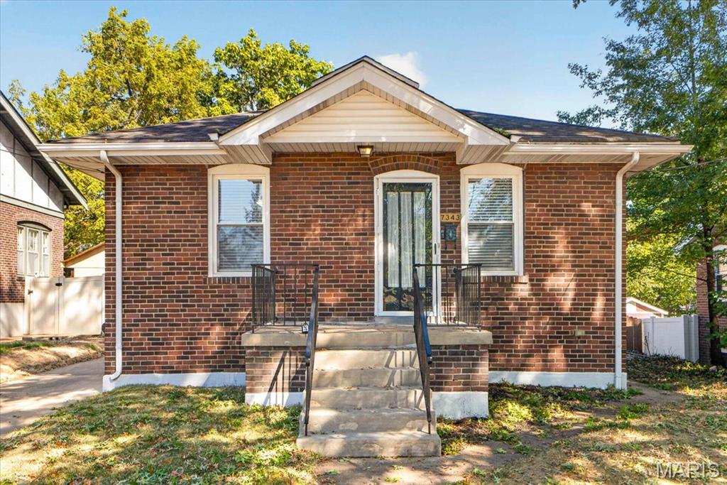 Photo of 7343 Zephyr Place St Louis MO 63143