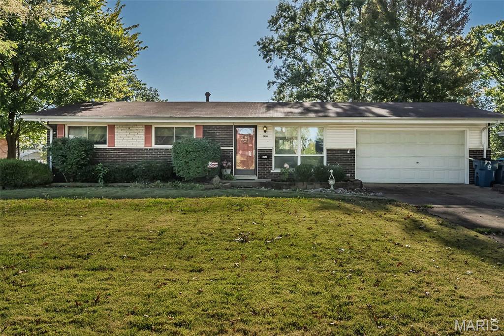 Photo of 2420 Canter Way Overland MO 63114