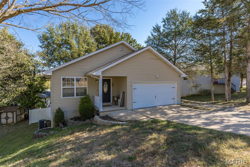 Photo of 2113 Meadow Brook De Soto MO 63020