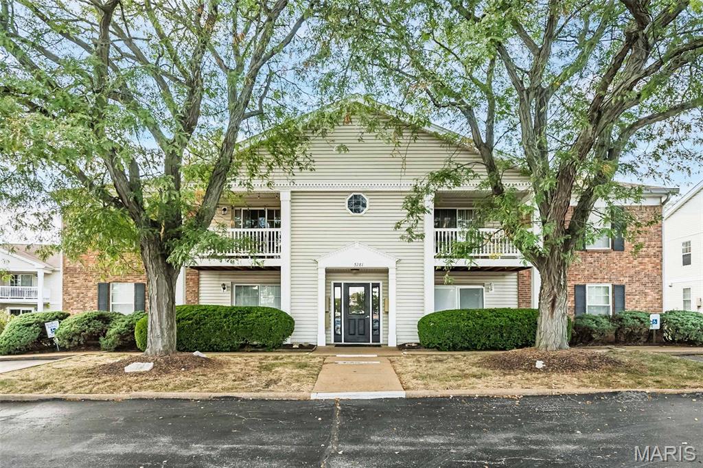 Photo of 5281 Cricket Glen Court #G St Louis MO 63129