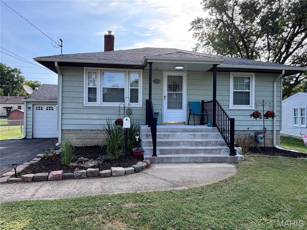 Photo of 1512 Douglas Avenue Collinsville IL 62234