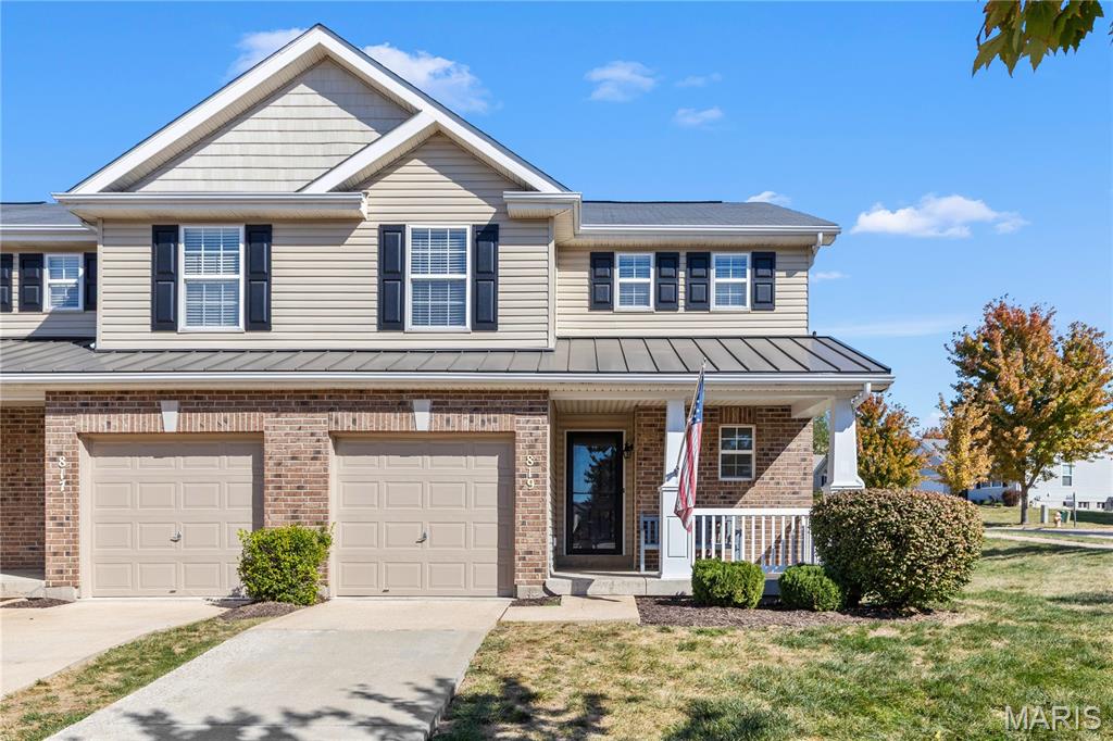 Photo of 819 Country Field Drive Lake St Louis MO 63367