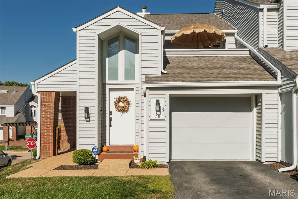 Photo of 1701 Highview Circle Court Ballwin MO 63021