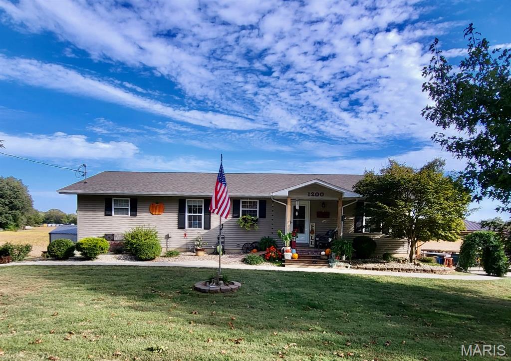 Photo of 1200 W Old National Trail Greenville IL 62246