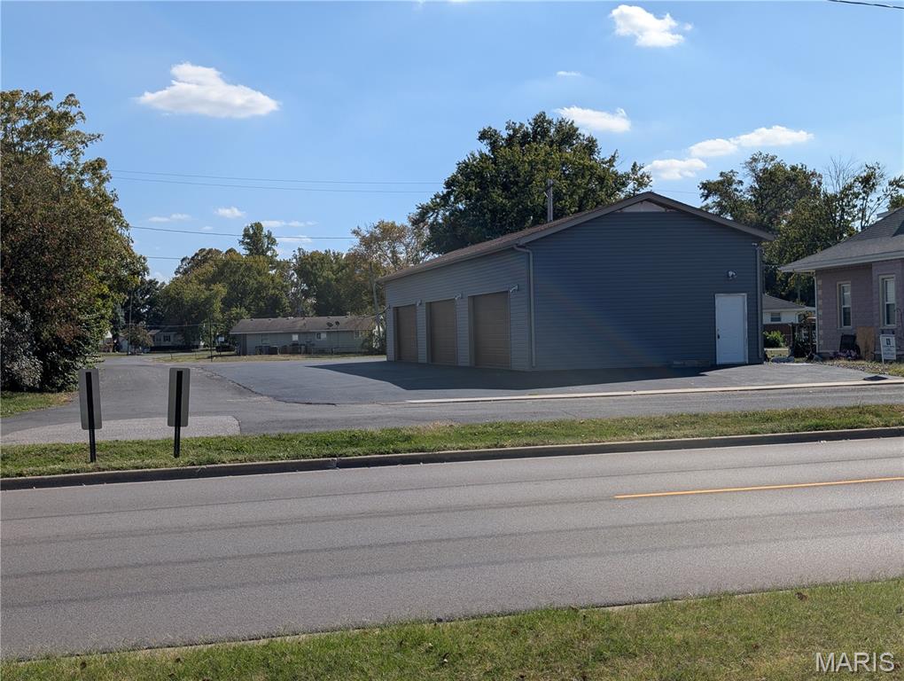 Photo of 106 S Spencer Street Bethalto IL 62010