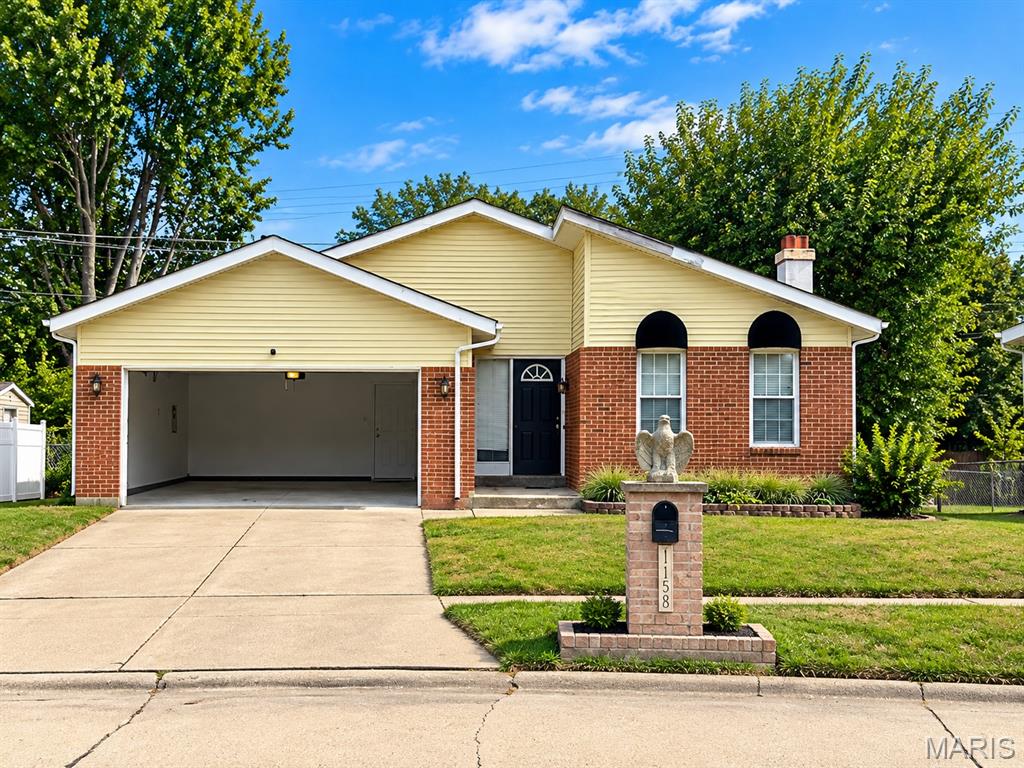 Photo of 11378 Red River Drive Florissant MO 63138