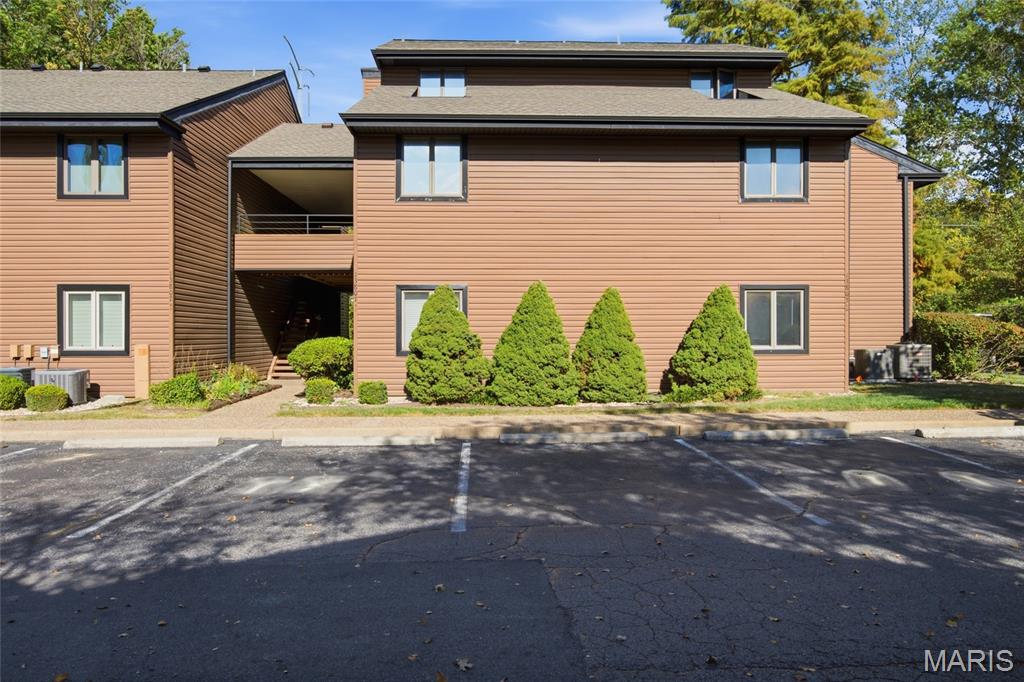 Photo of 13807 Amiot Drive #C St Louis MO 63146
