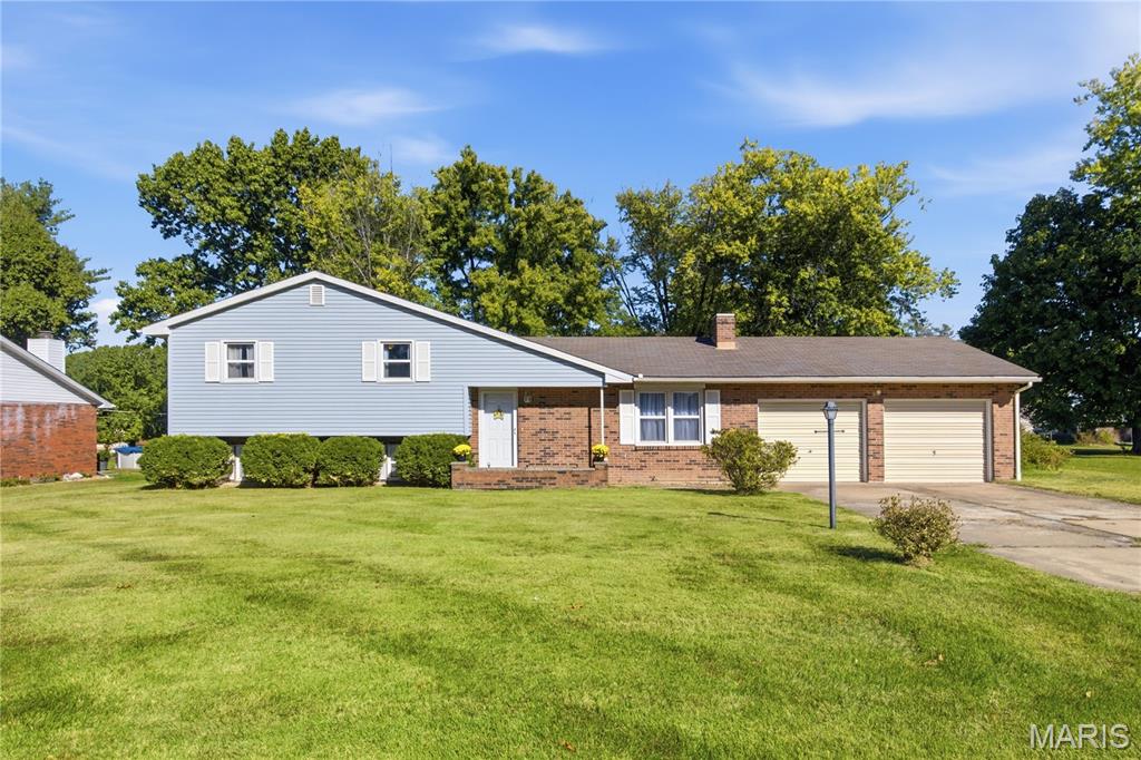 Photo of 103 Rolling Meadows Drive Godfrey IL 62035