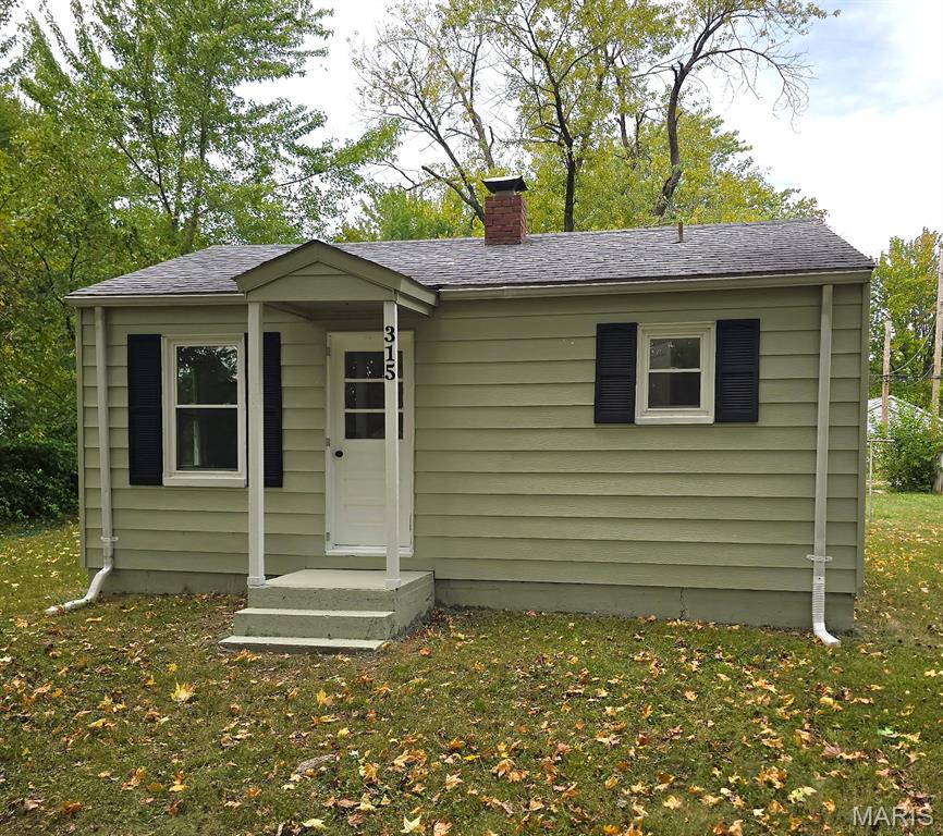 Photo of 315 W James Boulevard St James MO 65559