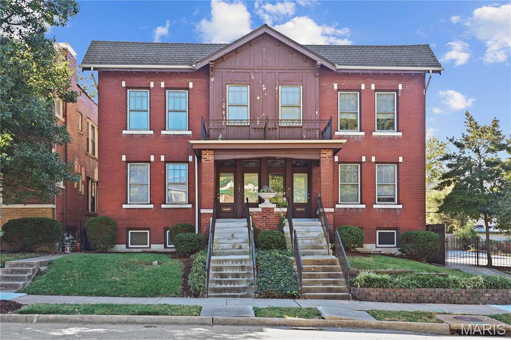 Photo of 3832 Shaw Boulevard #A St Louis MO 63110