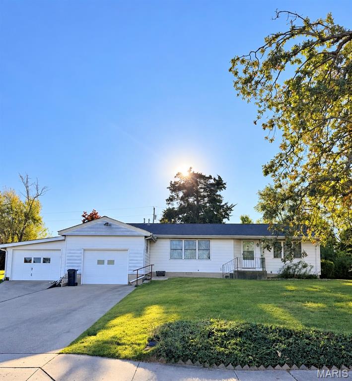 Photo of 903 Parkwood Drive Rolla MO 65401