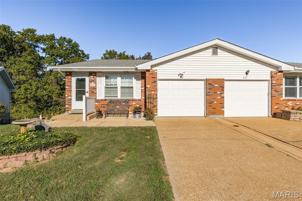 Photo of 869 Woodridge Drive Arnold MO 63010