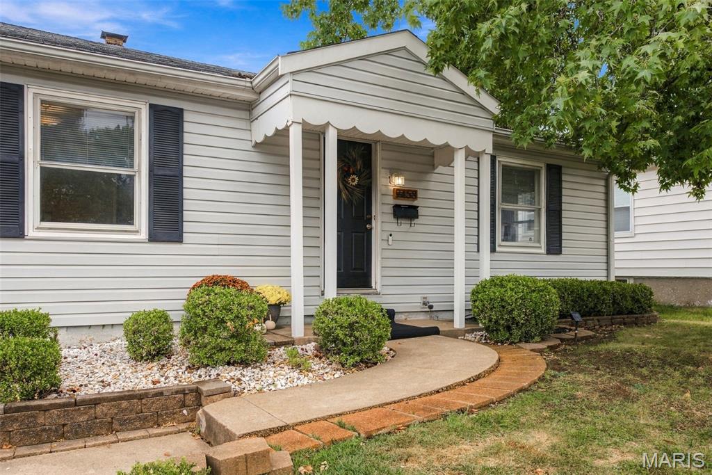 Photo of 9458 Mackenzie Road Affton MO 63123