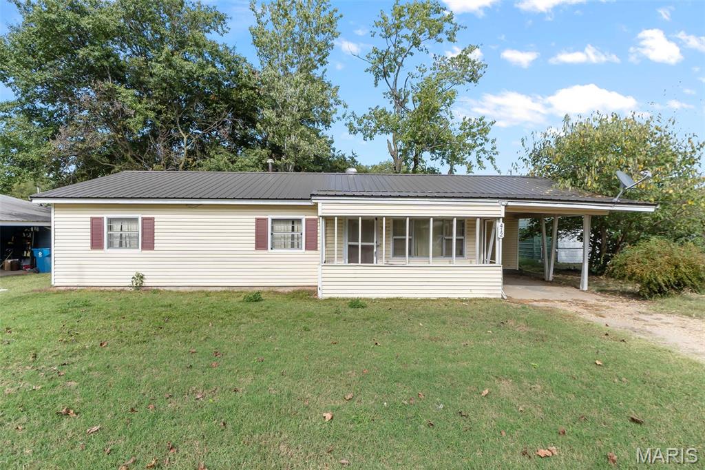 Photo of 412 E Union Street Clarkton MO 63837