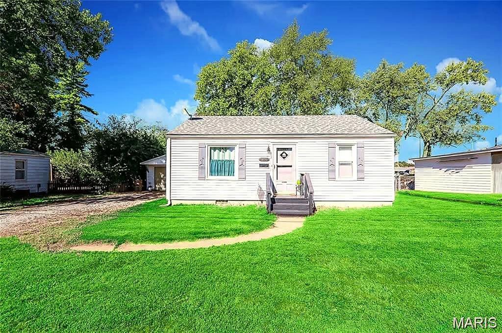 Photo of 805 Victory Drive Collinsville IL 62234