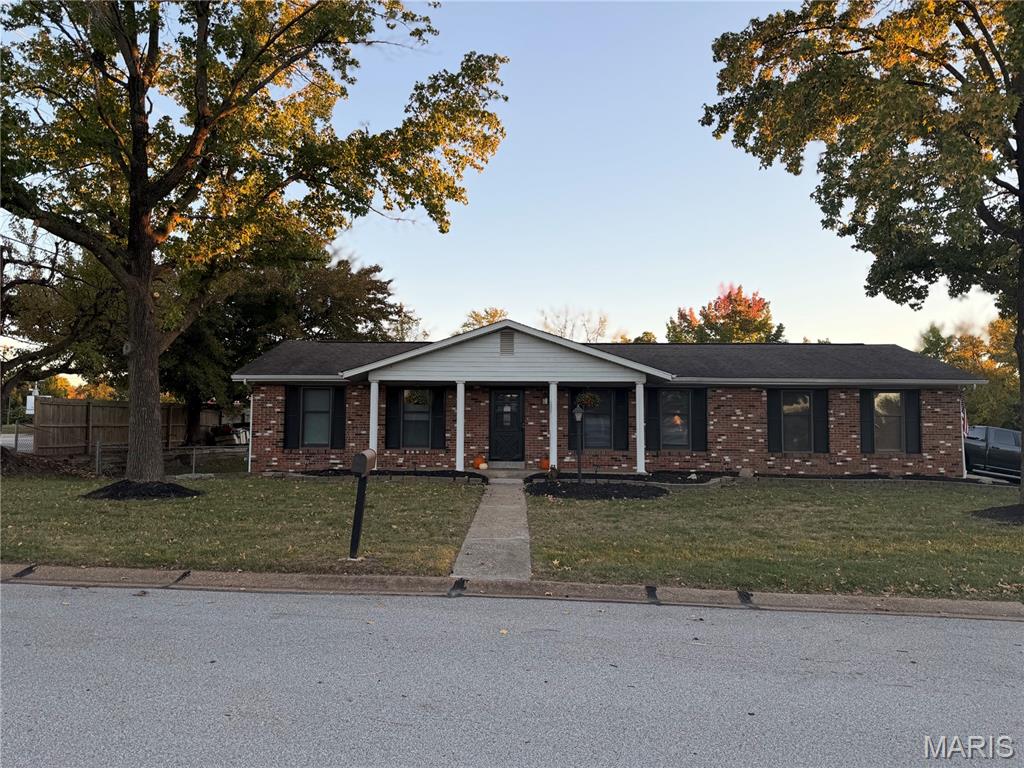 Photo of 2 Country Farm Boulevard St Peters MO 63376