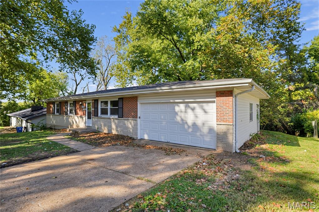 Photo of 12025 Lavida Avenue St Louis MO 63138