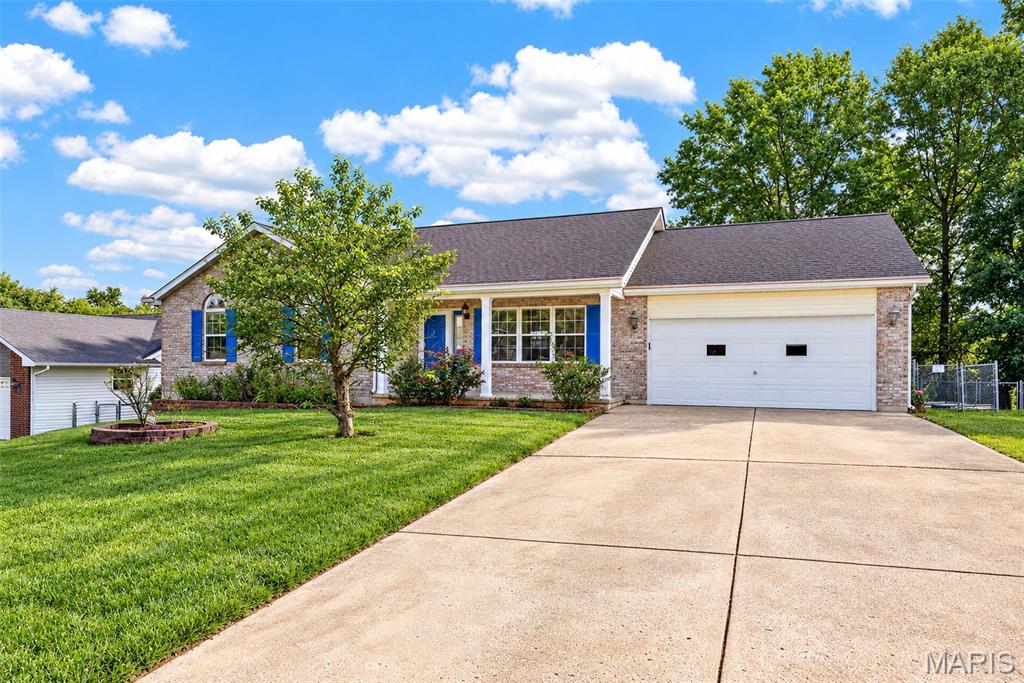 Photo of 1216 Shingle Oak Court Troy MO 63379