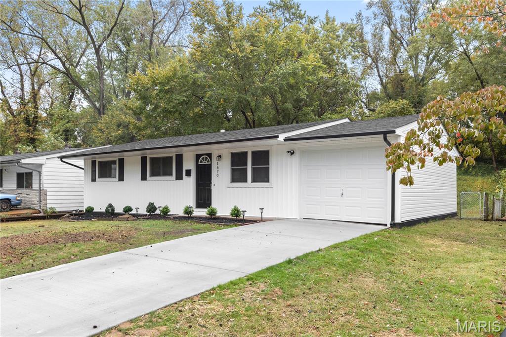 Photo of 1670 Mowbry Lane St Louis MO 63136