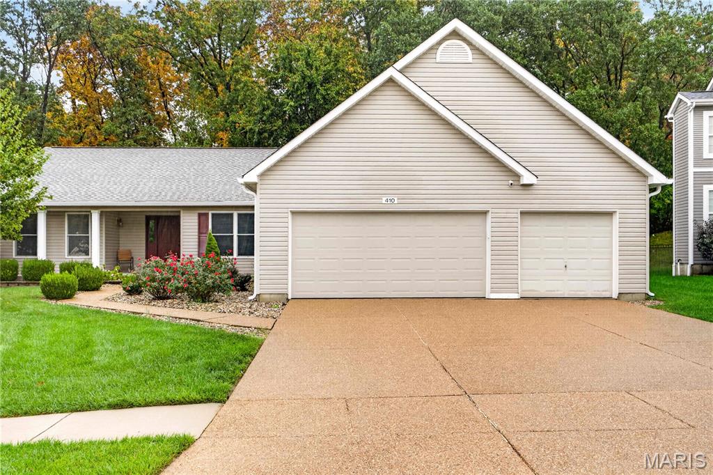 Photo of 410 English Manor Drive Wentzville MO 63385